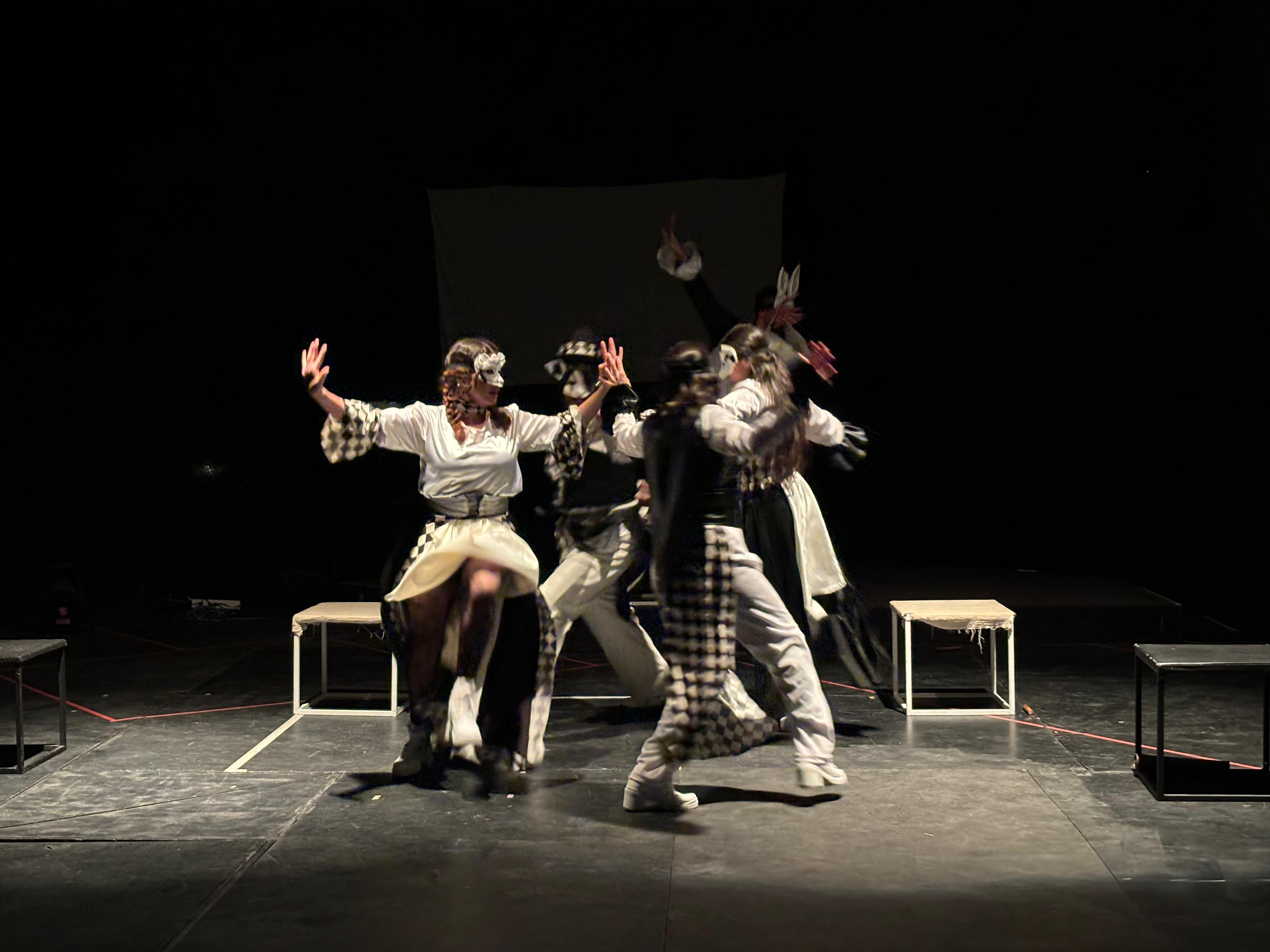 /Seminarios/SIRECOM/Puestas_en_Escena/Estreno CADAC 8.jpg